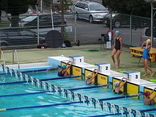 足利市立山辺小学校のブログ : ７／２６ 水泳記録会の様子